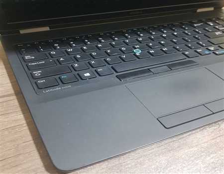 لپ تاپ استوک مدل Dell Latitude 15 E5570
