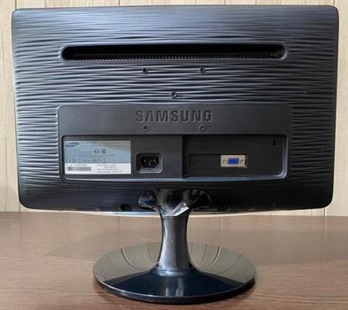 مانیتور 19 اینچ Samsung مدل B1930N کارکرده